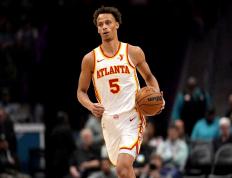 乐鱼体育网站入口-老鹰队年轻球员状态爆发助球队取胜