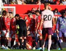 乐鱼体育网站入口-曼联队员表现出色，成功逆转比赛