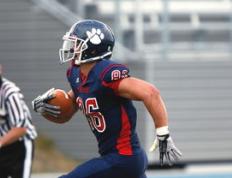 乐鱼官网-柏林赫塔主场战胜莱沙尔，继续斗争欧战资格追梦之路