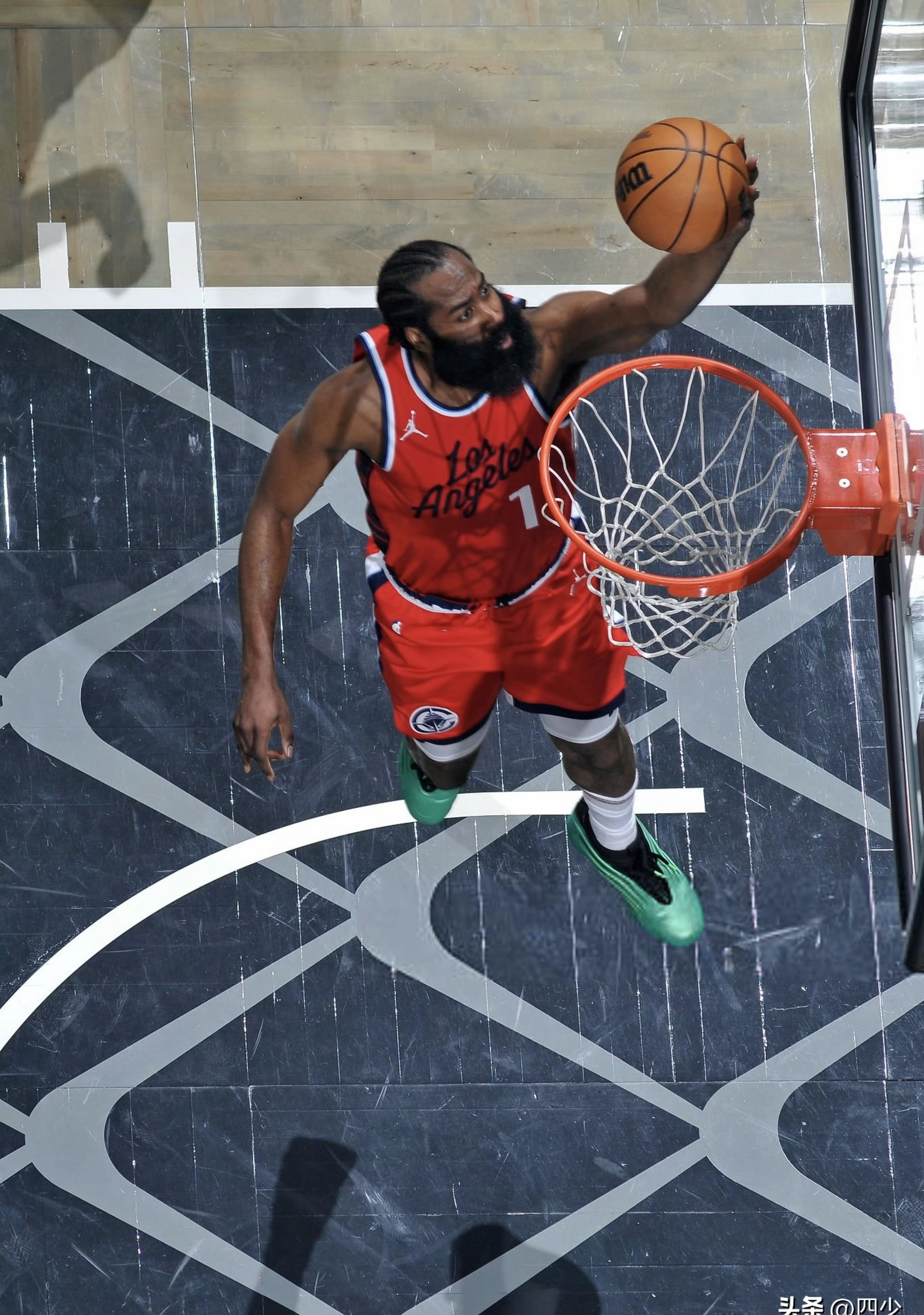 乐鱼 vip 注册-纽约尼克斯连胜逆袭,哈登感叹不够