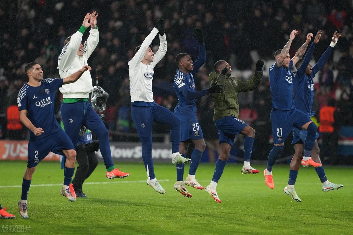 乐鱼体育网站入口-曼城客场大胜,轻松击败对手夺得胜利