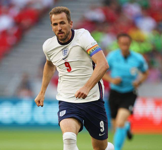 乐鱼app-包含英格兰羽毛球队爆冷日本羽毛球队,戴资颖制霸全场的词条